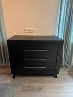 Mooie zwarte commode, Kinderen en Baby's, Kinderkamer | Commodes en Kasten, Ophalen, Gebruikt, 50 tot 70 cm, 100 cm of meer