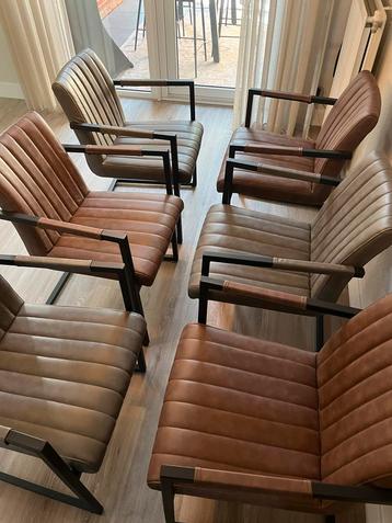 Industriële Eetkamerstoelen - Zo goed als nieuw beschikbaar voor biedingen