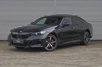 BMW i5 eDrive40 M Sport / Panoramadak / Achteruitrijcamera / beschikbaar voor biedingen