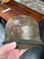 Duitse ss camo helm rommelmarkt Stavelot, Verzamelen, Ophalen of Verzenden, Landmacht, Duitsland, Helm of Baret