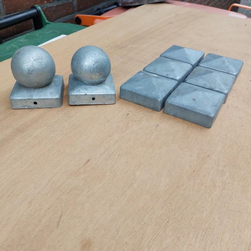 paalkop tbv houten schutting paal 7x7cm, Doe-het-zelf en Verbouw, Hang- en Sluitwerk, Gebruikt, Scharnier, Ophalen of Verzenden