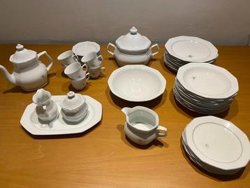 Winterling servies beschikbaar voor biedingen
