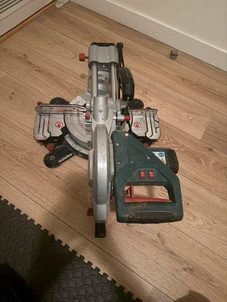 Metabo Afkortzaag - Gebruikt, Doe-het-zelf en Verbouw, Gereedschap | Zaagmachines, Gebruikt, Afkortzaag, 1200 watt of meer, 70 mm of meer