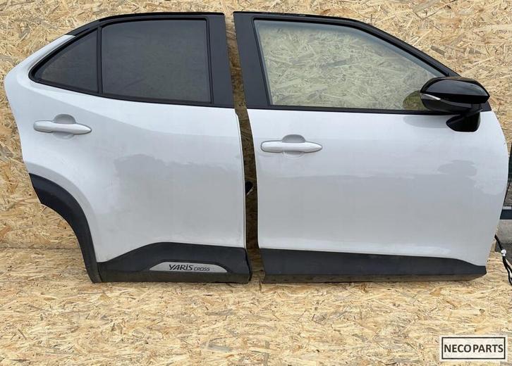 TOYOTA YARIS CROSS 040 PORTIER PORTIEREN DEUR ORGINEEL O.A, Auto-onderdelen, Carrosserie en Plaatwerk, Toyota, Gebruikt, Ophalen of Verzenden