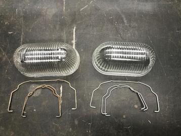 Onderdelen voor antieke vintage buitenlamp / wandlamp beschikbaar voor biedingen