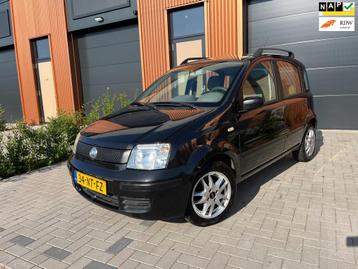 Fiat Panda 1.2 Emotion 5-deurs APK - AIRCO - ELEK RAMEN - 2  beschikbaar voor biedingen
