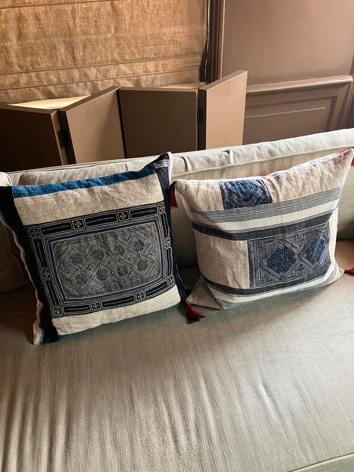 Antieke Laos Kussens - Set van 2, Huis en Inrichting, Woonaccessoires | Kussens, Nieuw, Vierkant, Ophalen of Verzenden