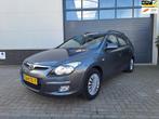 Hyundai I30 CW | 1.4i Blue Dynamic | Airco | Zeer lage kilom, Auto's, Voorwielaandrijving, Gebruikt, 4 cilinders, 1396 cc