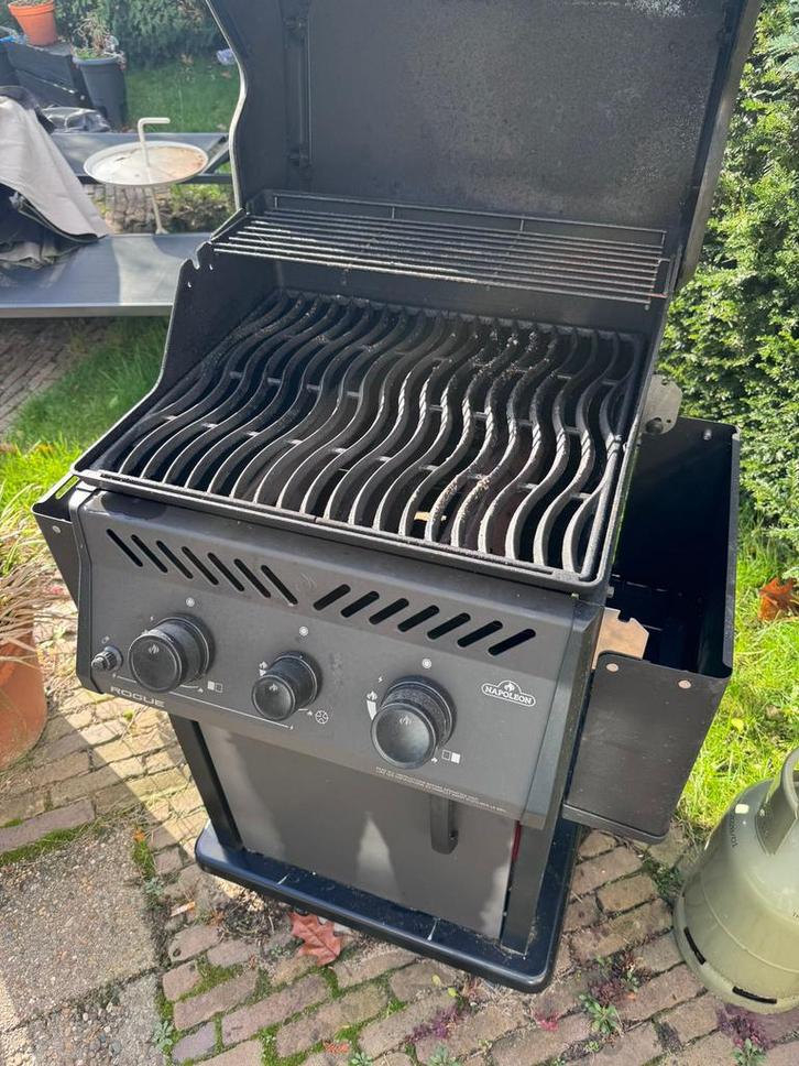 Napoleon gasbbq 2 jaar vandasg ophalen!, Tuin en Terras, Gasbarbecues, Zo goed als nieuw, Ophalen