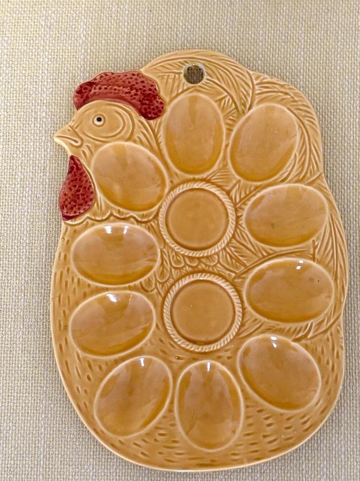 bijzondere serveer schaal voor eieren, Huis en Inrichting, Keuken | Servies, Gebruikt, Schaal of Schalen, Overige stijlen, Porselein