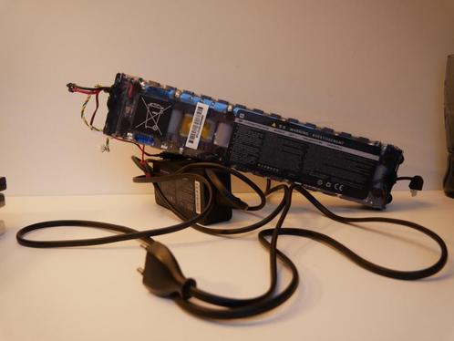 ELMEKO NE1003-H Batterij accu, Audio, Tv en Foto, Accu's en Batterijen, Zo goed als nieuw, Oplaadbaar, Ophalen