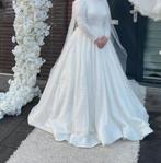 Trouwjurk met steentjes op maat gemaakt, Kleding | Dames, Ophalen of Verzenden, Zo goed als nieuw, Wit, Trouwjurk