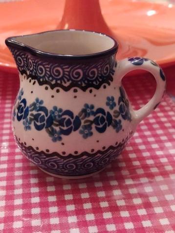 Poland melk kannetje beschikbaar voor biedingen