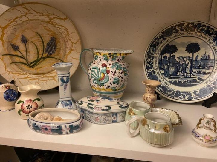 divers porcelein keramiek en aardewerk kop en schotels etc., Antiek en Kunst, Antiek | Servies los, Ophalen of Verzenden