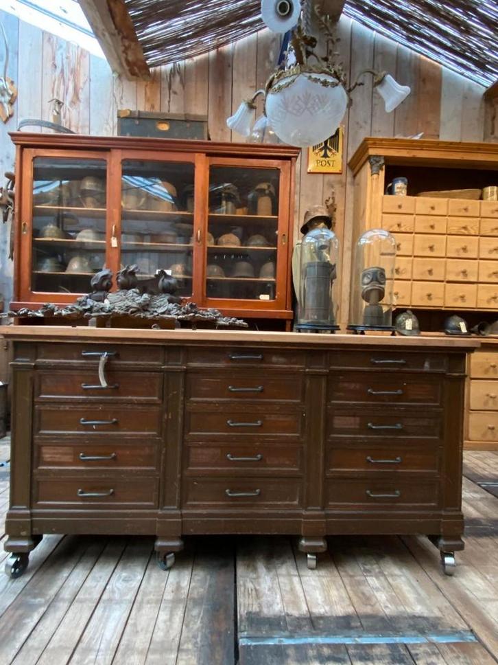 Stoere oude toonbank balie ladekast kookeiland kast, Antiek en Kunst, Antiek | Meubels | Kasten, Ophalen