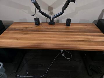 Fully Jarvis standing desk 180x80 Mahogny wood beschikbaar voor biedingen