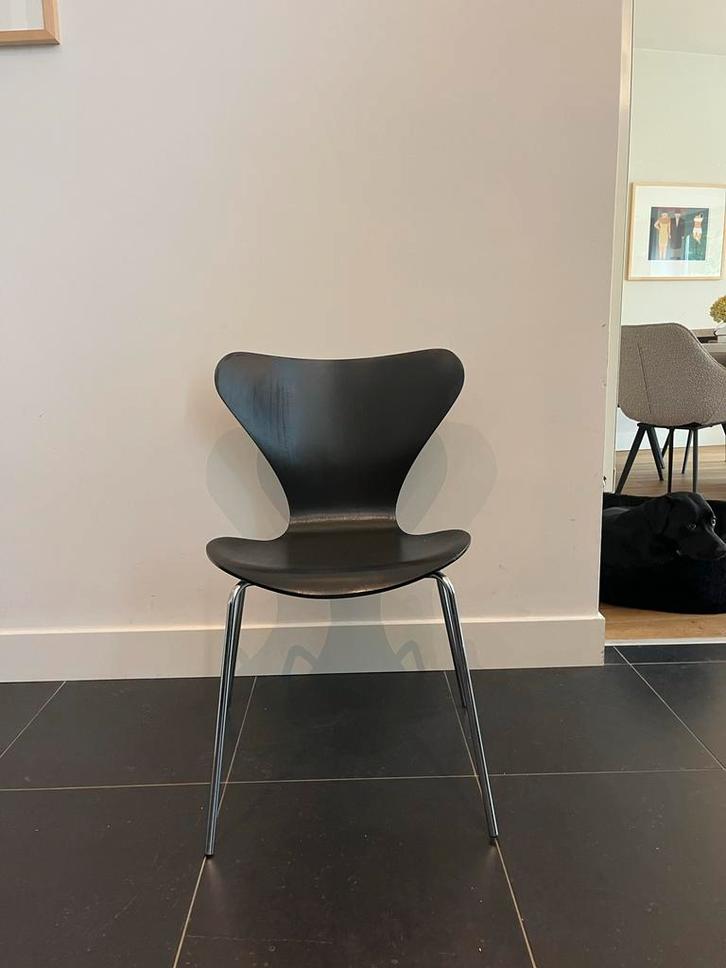 Fritz Hansen Serie 7 Stoel - Zwart, Huis en Inrichting, Stoelen, Gebruikt, Eén, Hout, Zwart, Ophalen
