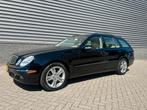 Mercedes-Benz E350 4matic V6 youngtimer/ goed onderhouden, Auto's, 110 €/maand, Zwart, Particulier, Geïmporteerd