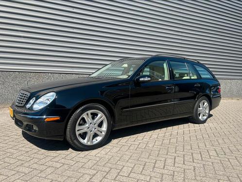 Mercedes-Benz E350 4matic V6 youngtimer/ goed onderhouden, Auto's, Mercedes-Benz, Particulier, Benzine, Stationwagon, Geïmporteerd