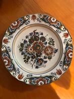 Delfts Flora bord en vaas keramiek handwerk, Antiek en Kunst, Antiek | Keramiek en Aardewerk, Ophalen of Verzenden