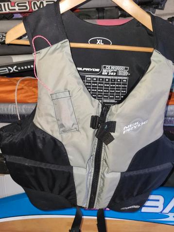 Neilpryde impact vest. Maat xl beschikbaar voor biedingen