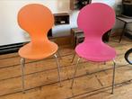 2 vlinder stoelen roze en oranje, Huis en Inrichting, Stoelen, Twee, Gebruikt, Ophalen of Verzenden, Hout