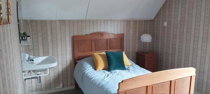 Vintage Houten Bed - 1 of 2 Persoons twijfelaar 120cm breed, Huis en Inrichting, Slaapkamer | Beddengoed, Ophalen of Verzenden