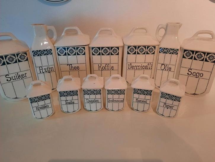 Vintage  Voorraadpotten 13 delig van Luci, Antiek en Kunst, Antiek | Keukenbenodigdheden, Ophalen
