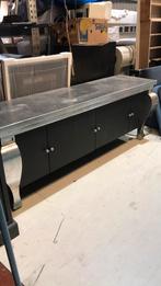 Barok dressoir., Huis en Inrichting, Kasten | Dressoirs, Ophalen of Verzenden, Zo goed als nieuw, 25 tot 50 cm, 150 tot 200 cm