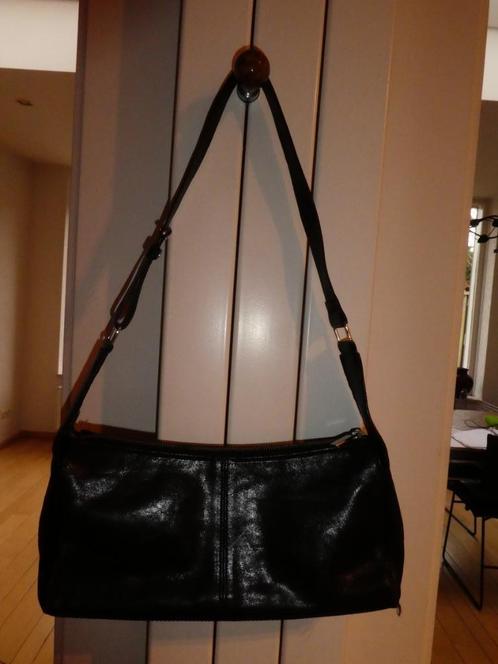 ICCI zwart leren schoudertas verstelbare riem 33 x 16 x 7 cm, Sieraden, Tassen en Uiterlijk, Tassen | Damestassen, Zo goed als nieuw