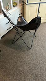 Mooie vlinderstoel leer op stalen frame, Huis en Inrichting, Fauteuils, Gebruikt, Ophalen of Verzenden, 50 tot 75 cm, Leer