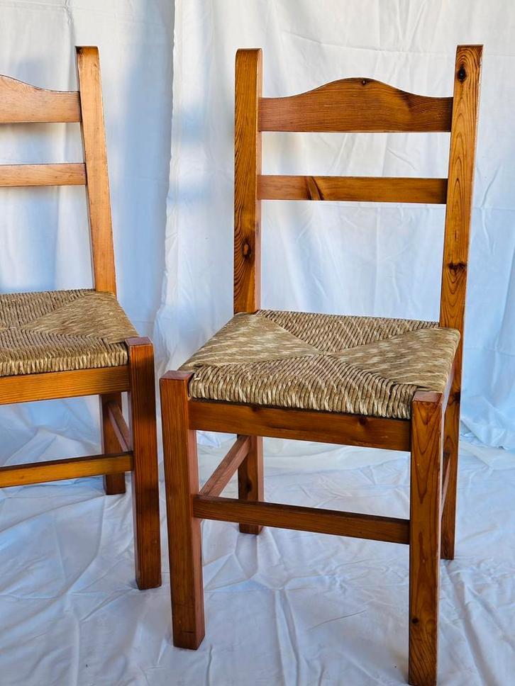 Houten stoelen riet vintage biezen zitting rotan brutalist, Huis en Inrichting, Stoelen, Gebruikt, Twee, Hout, Riet of Rotan, Bruin