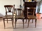 Vintage houten stoelen; 3 halen, 1 betalen!, Antiek en Kunst, Antiek | Meubels | Stoelen en Banken, Ophalen