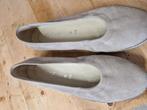 Lichtgrijze comfortabele dames schoenen van Gabor, Kleding | Dames, Schoenen, Ophalen of Verzenden, Zo goed als nieuw, Grijs, Sneakers of Gympen