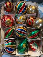 Aet met vintage kerstballen streep rood groen goud kerstman, Diversen, Kerst, Ophalen of Verzenden, Gebruikt