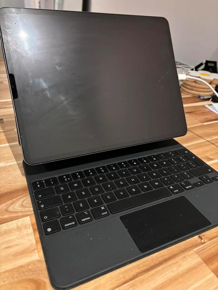 iPad Pro 2021 12.9 inch 256GB + Magic Keyboard, Computers en Software, Apple iPads, Zo goed als nieuw, Apple iPad, Wi-Fi, 12 inch