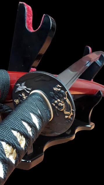 Scherp Japans samurai zwaard - katana - sabel  - mes - dolk
 beschikbaar voor biedingen