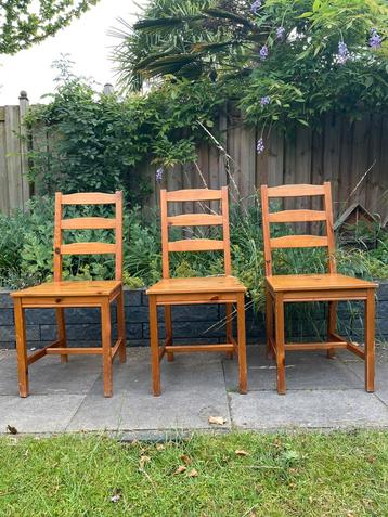 3x eetkamerstoelen beschikbaar voor biedingen