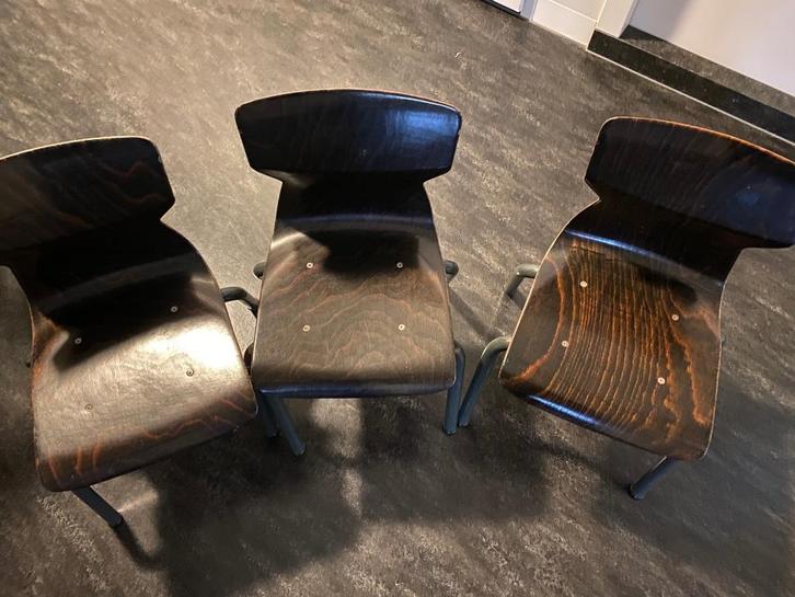 Vintage schoolstoel | Obo Eromes 6407 Wijchen | Jaren-60, Huis en Inrichting, Stoelen, Gebruikt, Drie, Hout, Kunststof, Metaal