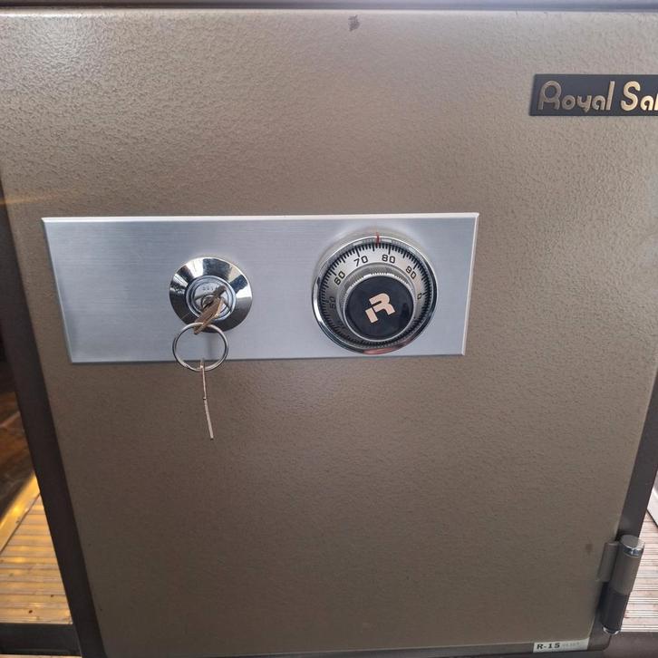 Royal Safe Brandkast - R 15, Huis en Inrichting, Brandblussers en Brandkasten, Gebruikt, Brandkast, Ophalen