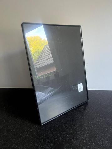 Fotolijst beschikbaar voor biedingen