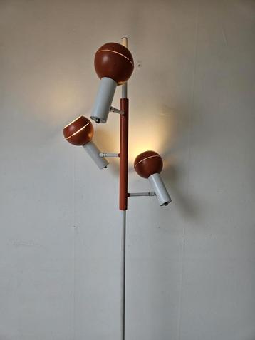 Wilko space age oranje vloerlamp  beschikbaar voor biedingen