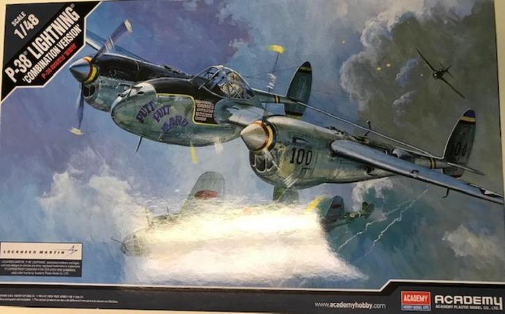 Coelianmodels, Academy, 12282, P-38 Lightning, 1/48, € 32,99, Hobby en Vrije tijd, Modelbouw | Vliegtuigen en Helikopters, Nieuw