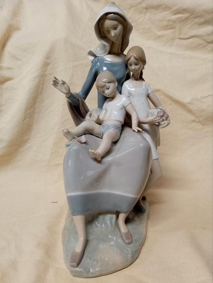 Lladró the mother figurine, Verzamelen, Scheepvaart, Ophalen of Verzenden