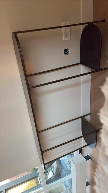 Brass dressoire van fonq beschikbaar voor biedingen