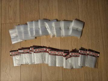 Zip zakjes plastic  beschikbaar voor biedingen