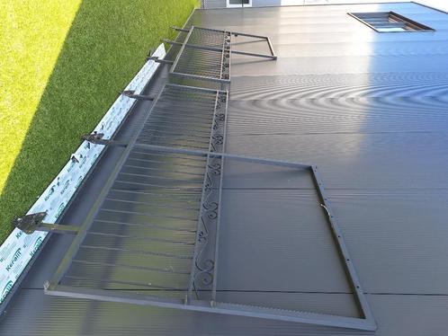 Balkonhek met waslijnpaal, Tuin en Terras, Tuinhekken en Hekwerk, Zo goed als nieuw, Sierhekwerk, IJzer, Ophalen