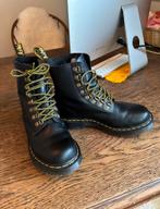 Dr. Martens 1460 Pascal Wintergrip snow boots maat 39, Kleding | Dames, Schoenen, Ophalen of Verzenden, Zo goed als nieuw, Zwart