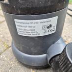 DOMPELPOMP 6000 liter per uur. Lang snoer en slang, Ophalen of Verzenden, Zo goed als nieuw, Elektrisch, Dompelpomp