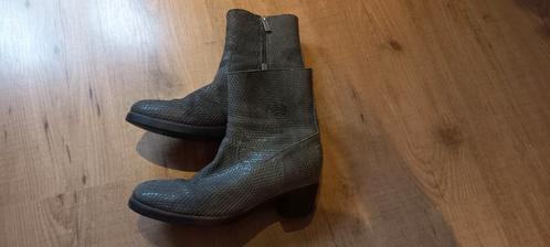 Te koop Shabbies grijs maat 43. Schoenen Marktplaats